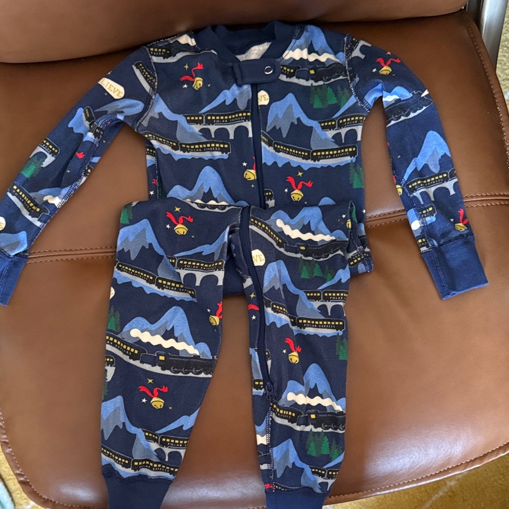 Hanna Andersson polar express One-Piece Pajama 3T